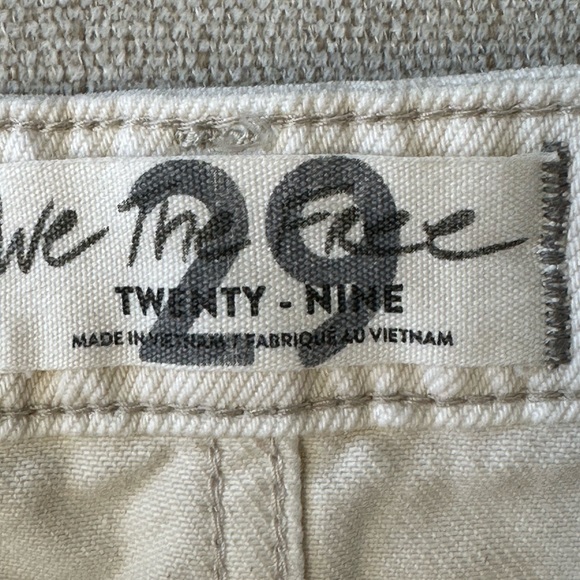 A1-#12 Free People High Waisted Coconut Denim Skirt Asym. Raw Hem Off White - Picture 10 of 15